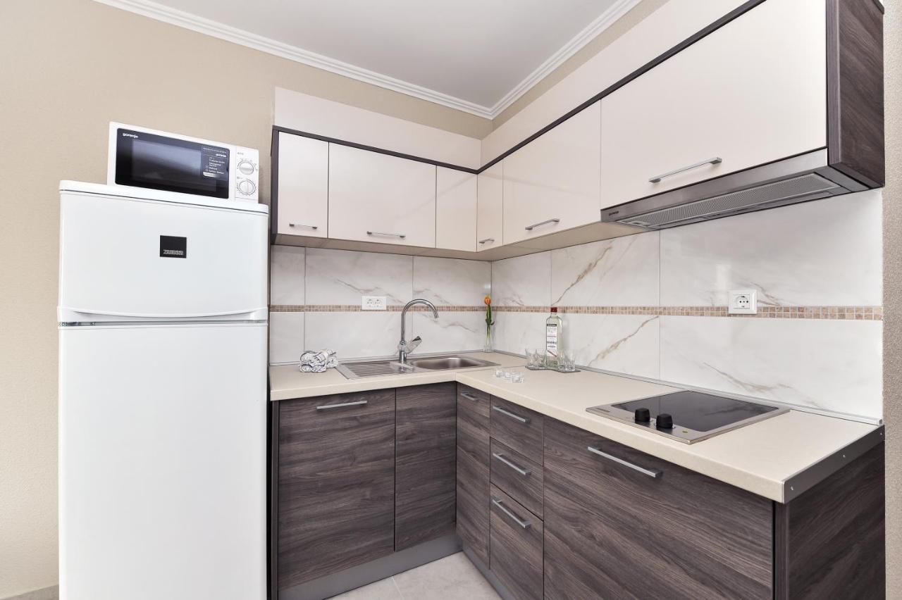 Apartmani Peric 1 Meka Draga 오브로박 외부 사진