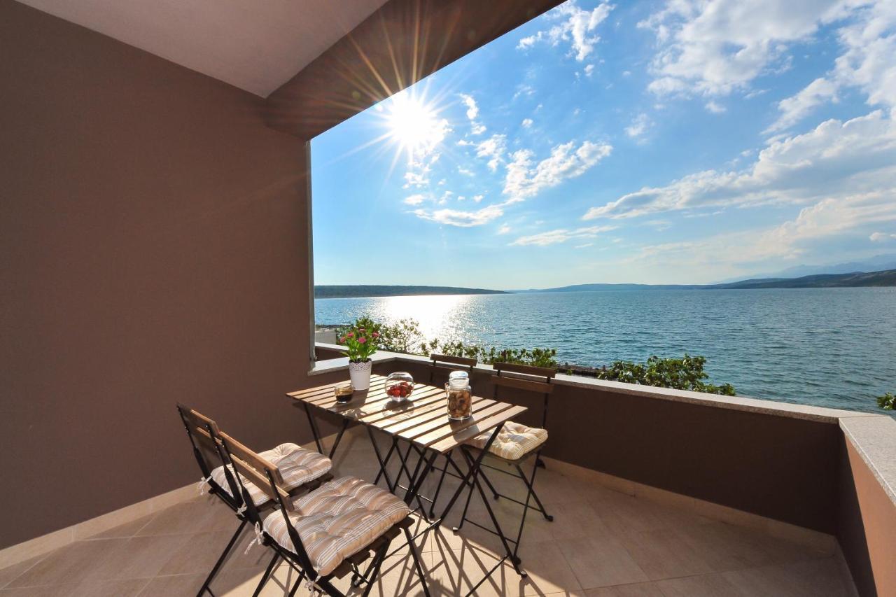 Apartmani Peric 1 Meka Draga 오브로박 외부 사진